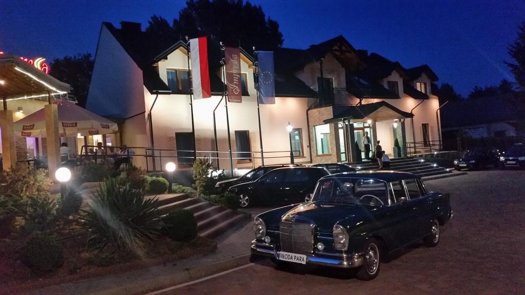 Hotel Impressa Niedrzwica Duza Bagian luar foto